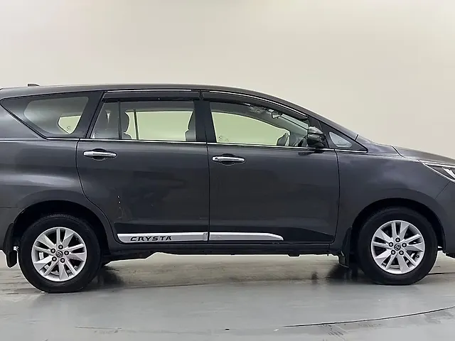 Used Toyota Innova Crysta [2016-2020] 2.4 V Diesel in Delhi