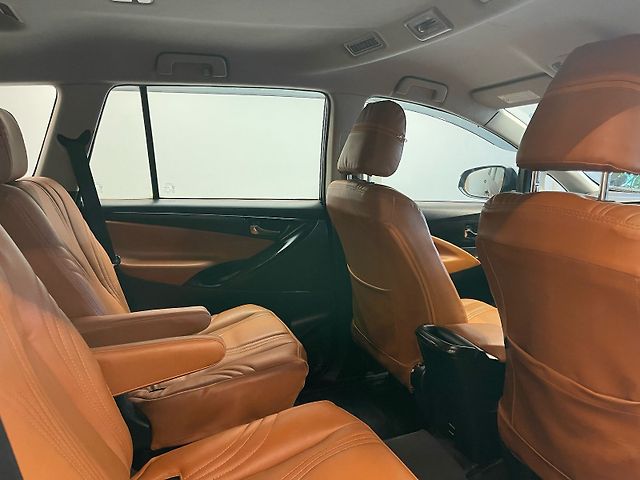 Used Toyota Innova Crysta [2016-2020] 2.8 GX AT 7 STR [2016-2020] in Mumbai