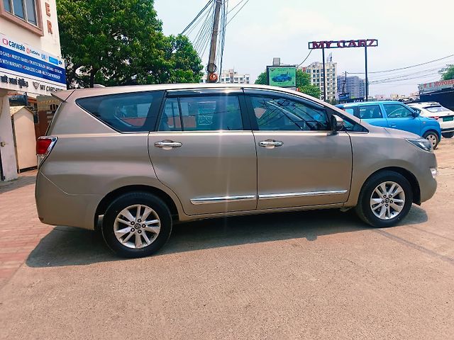 Used Toyota Innova Crysta [2016-2020] 2.4 VX 8 STR [2016-2020] in Kolkata