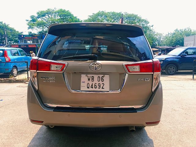Used Toyota Innova Crysta [2016-2020] 2.4 VX 8 STR [2016-2020] in Kolkata