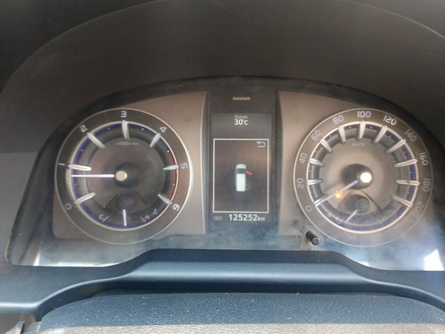 Used Toyota Innova Crysta [2016-2020] 2.4 VX 8 STR [2016-2020] in Kolkata