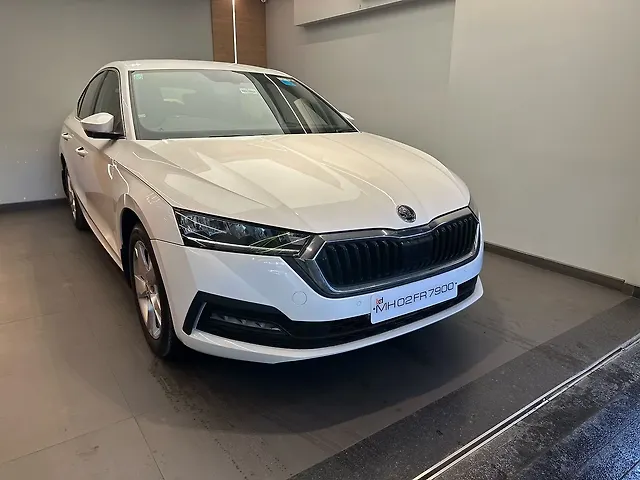 Used Skoda Octavia Style 2.0 in Mumbai