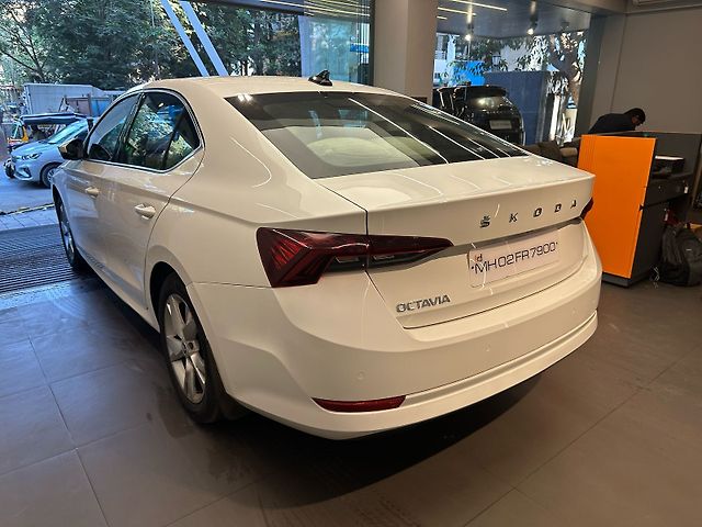 Used Skoda Octavia Style 2.0 in Mumbai