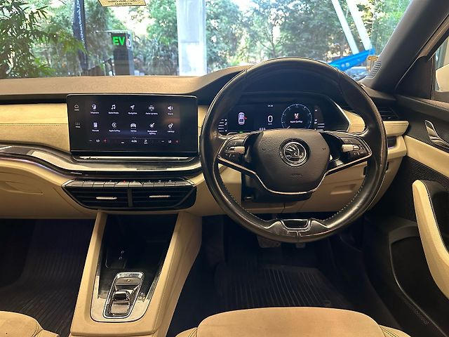 Used Skoda Octavia Style 2.0 in Mumbai