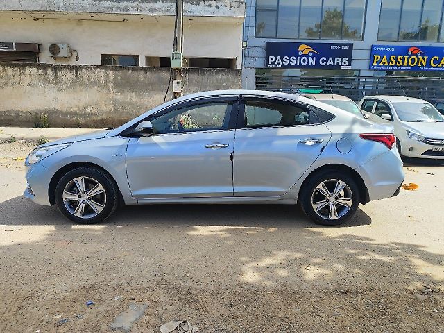 Used Hyundai Verna [2017-2020] SX (O) 1.6 CRDi  AT in Mohali