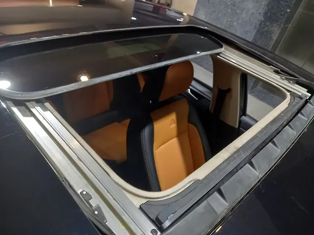 Used Volkswagen Virtus Topline 1.0 TSI MT in Ahmedabad