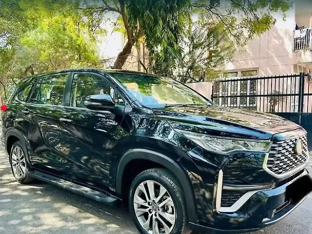 Used 2024 Toyota Innova Hycross in Delhi