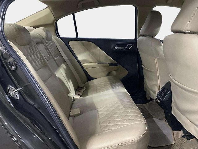 Used Honda City 4th Generation V Petrol [2017-2019] in Mumbai