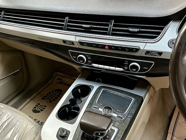 Used Audi Q7 [2015-2020] 45 TFSI Technology Pack in Delhi