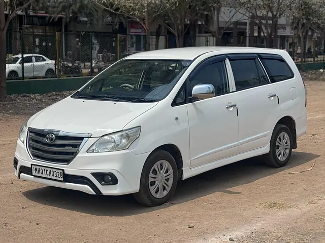 Used 2016 Toyota Innova in Navi Mumbai