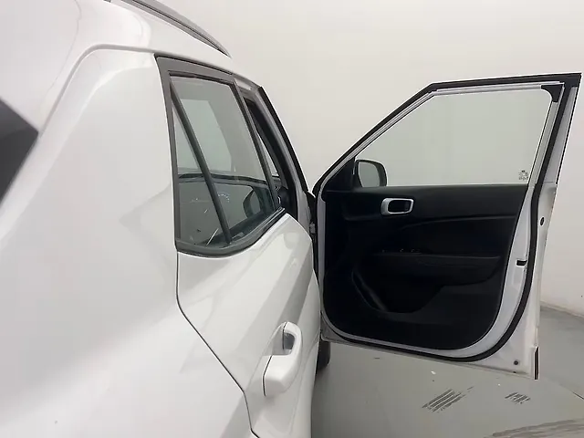 Used Hyundai Venue SX 1.5 CRDi in Ghaziabad