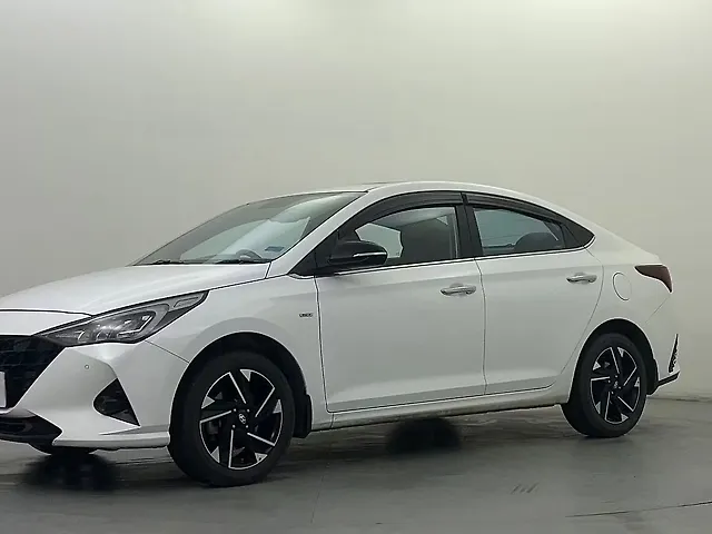 Used 2022 Hyundai Verna in Delhi