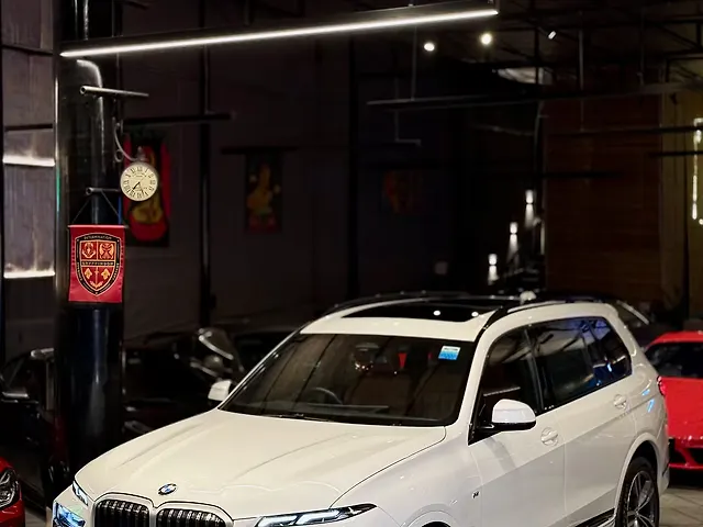 Used 2023 BMW X7 in Delhi