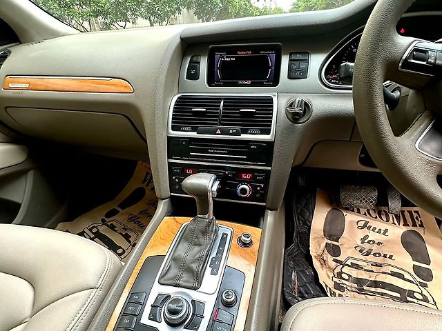 Used Audi Q7 [2010 - 2015] 35 TDI Premium + Sunroof in Delhi