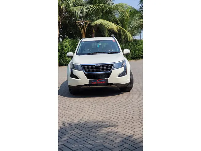 Used 2018 Mahindra XUV500 in Surat