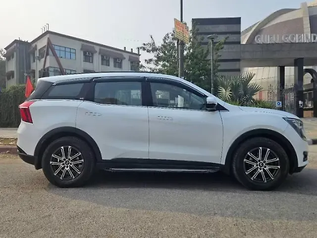 Used Mahindra XUV700 AX 7 Diesel AT 7 STR [2021] in Delhi