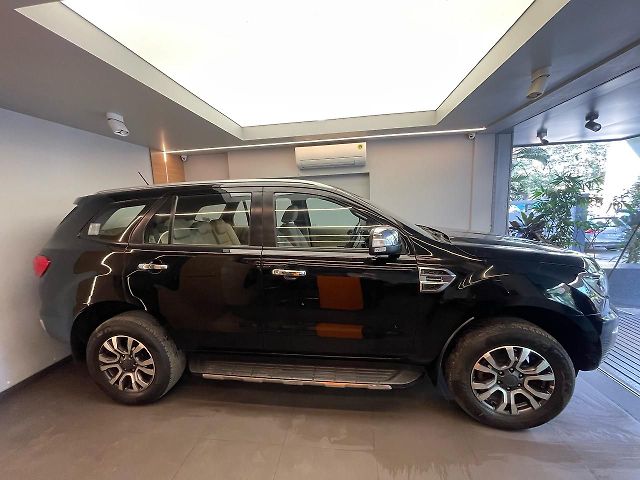 Used Ford Endeavour Titanium Plus 2.0 4x4 AT in Mumbai