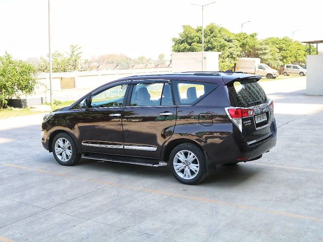 Used Toyota Innova Crysta [2016-2020] 2.8 GX AT 7 STR [2016-2020] in Lucknow
