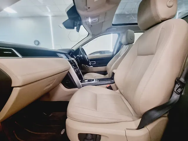 Used Land Rover Discovery 3.0 HSE Luxury Diesel in Mumbai