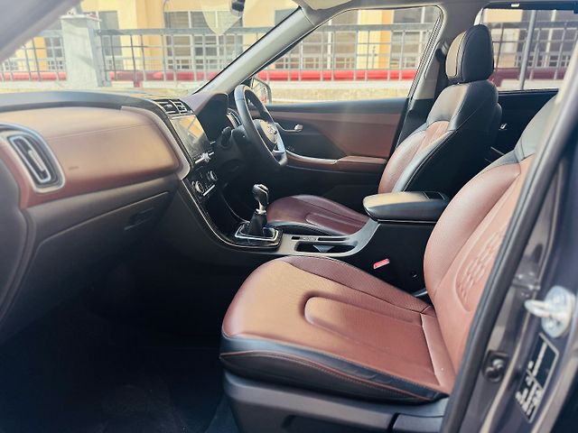 Used Hyundai Alcazar [2021-2023] Platinum 7 STR 1.5 Diesel in Ghaziabad