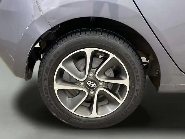 Used Hyundai Grand i10 Sportz (O) AT 1.2 Kappa VTVT [2017-2018] in Delhi