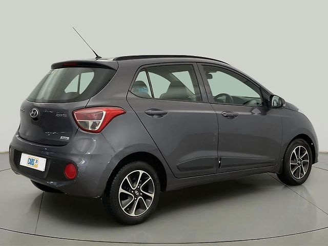 Used Hyundai Grand i10 Sportz (O) AT 1.2 Kappa VTVT [2017-2018] in Delhi