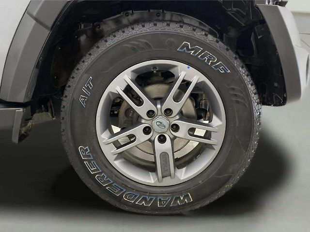 Used Mahindra Thar LX Hard Top Petrol AT in Ahmedabad