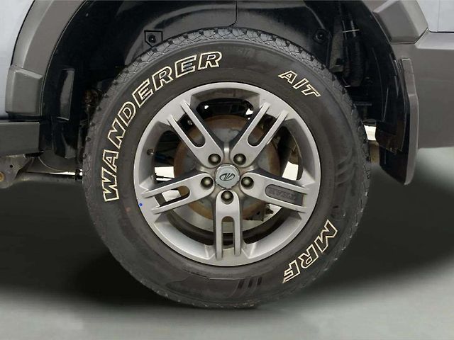 Used Mahindra Thar LX Hard Top Petrol AT in Ahmedabad