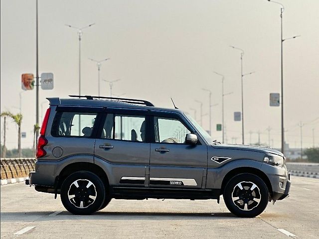 Used Mahindra Scorpio 2021 S11 in Surat