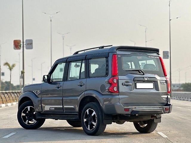 Used Mahindra Scorpio 2021 S11 in Surat