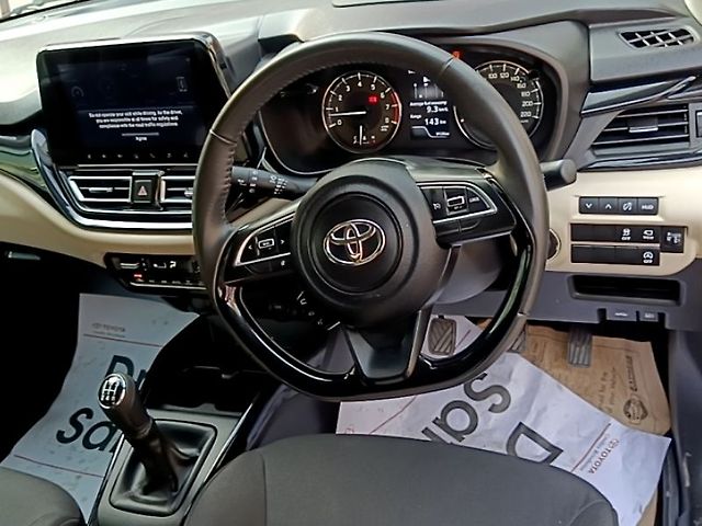 Used Toyota Glanza V [2022-2023] in Delhi