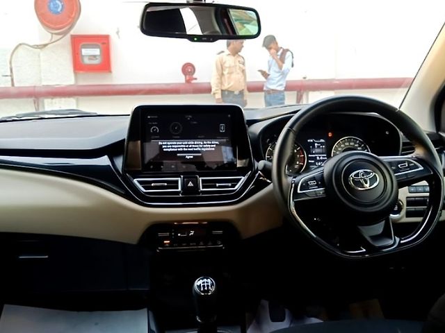 Used Toyota Glanza V [2022-2023] in Delhi