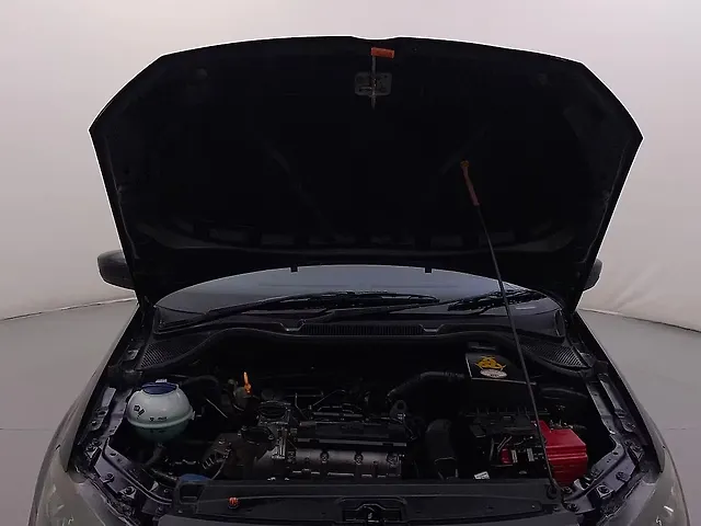 Used Volkswagen Polo [2010-2012] Comfortline 1.2L (P) in Bangalore
