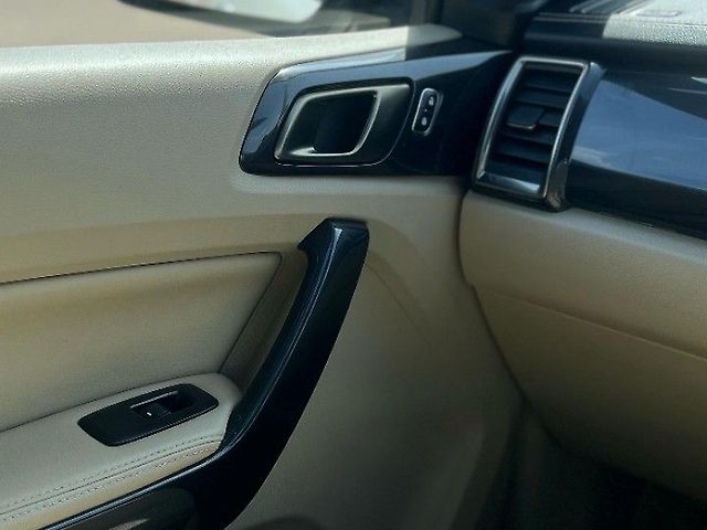 Used Ford Endeavour Titanium 2.0 4x2 AT in Delhi