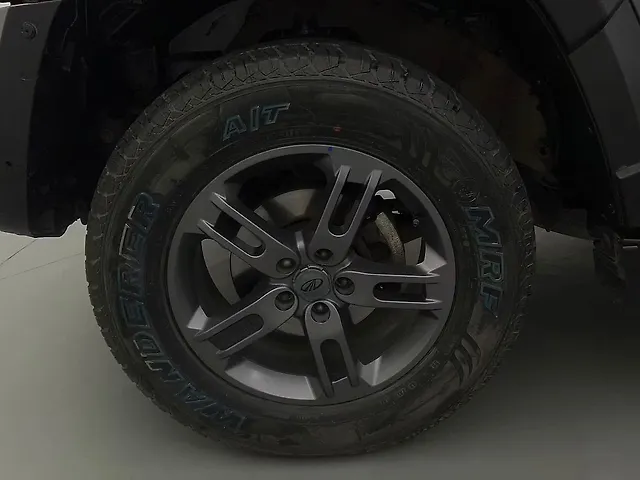 Used Mahindra Thar LX Convertible Petrol AT in Gurgaon