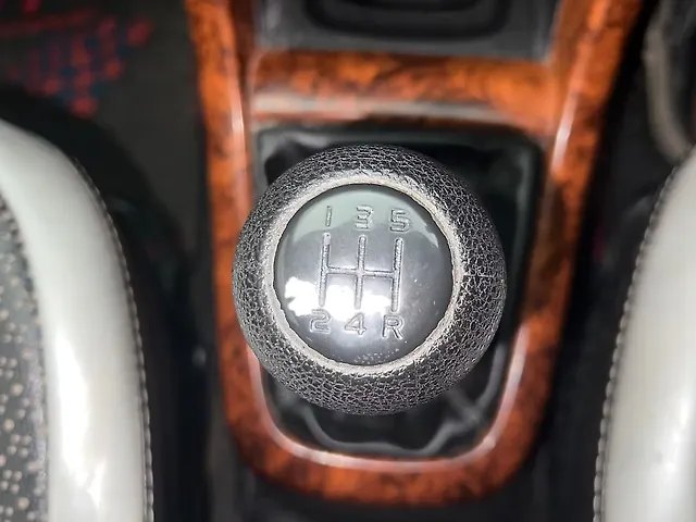 Used Maruti Suzuki Swift [2014-2018] VXi ABS in Hyderabad
