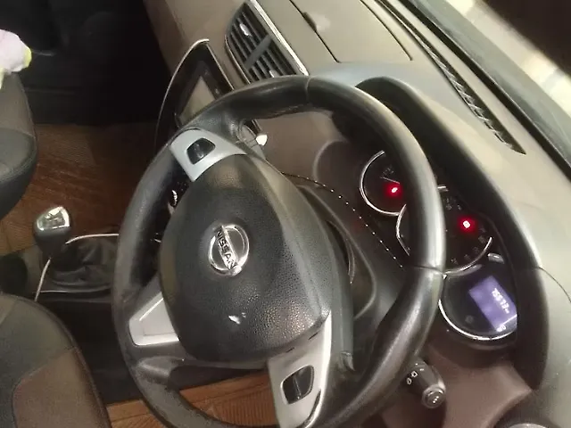 Used Nissan Terrano XV Premium AMT in Kanpur