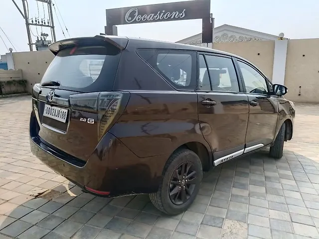 Used Toyota Innova Crysta [2016-2020] 2.7 GX AT 8 STR [2016-2020] in Bhubaneswar