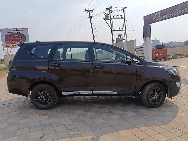Used Toyota Innova Crysta [2016-2020] 2.7 GX AT 8 STR [2016-2020] in Bhubaneswar