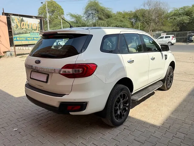 Used Ford Endeavour Titanium 2.0 4x2 AT in Gurgaon