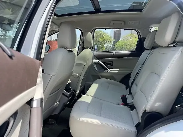Used Tata Safari Accomplished Plus 7 STR Stealth Edition AT in Mumbai