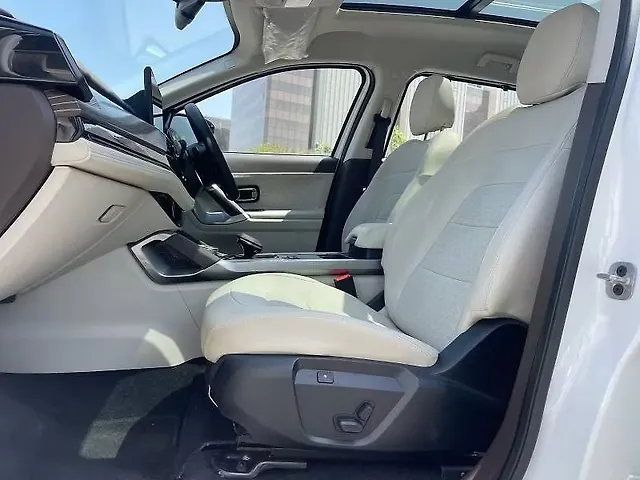 Used Tata Safari Accomplished Plus 7 STR Stealth Edition AT in Mumbai
