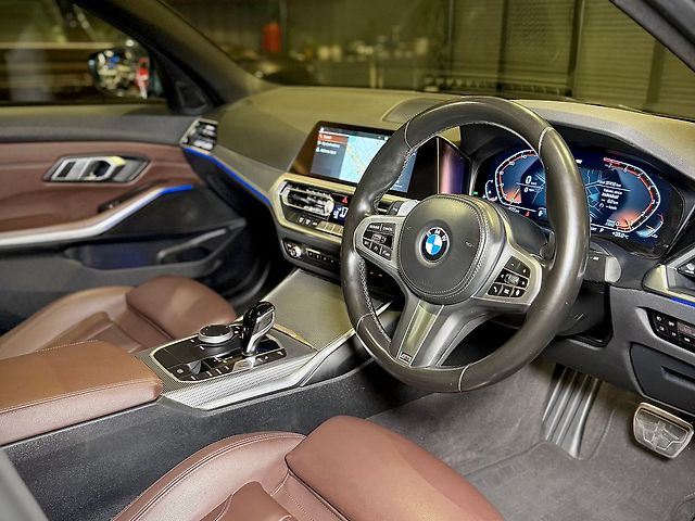 Used BMW 3 Series 330i M Sport Dark in Delhi