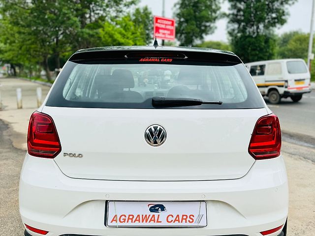 Used Volkswagen Polo Comfortline Plus 1.0L MPI in Vadodara