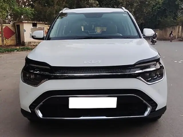 Used 2022 Kia Carens in Delhi
