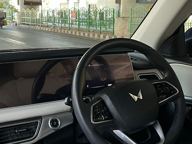 Used Mahindra XUV700 AX 5 Diesel MT 7 STR [2021] in Lucknow