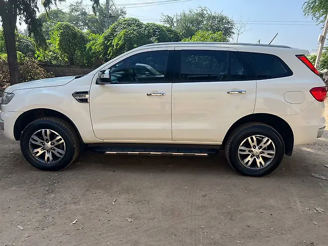 Used Ford Endeavour [2016-2019] Titanium 2.2 4x2 AT in Bangalore
