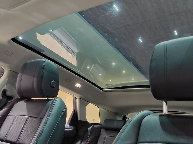 Used Land Rover Range Rover Evoque SE R-Dynamic in Bangalore