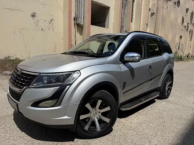 Used Mahindra XUV500 W7 AT [2018-2020] in Delhi