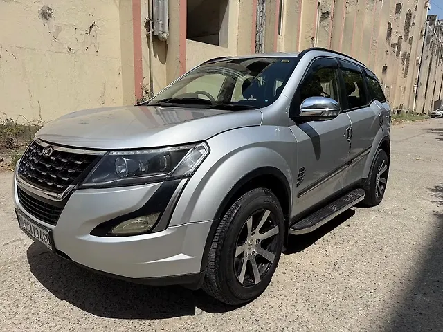 Used Mahindra XUV500 W7 AT [2018-2020] in Delhi